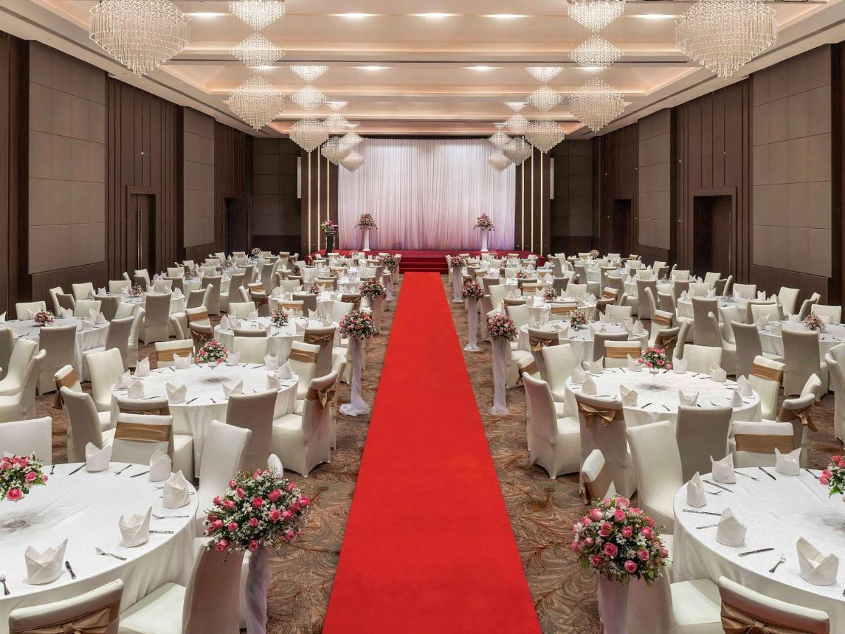 Hotel Pullman Yangon Centrepoint Exterior foto