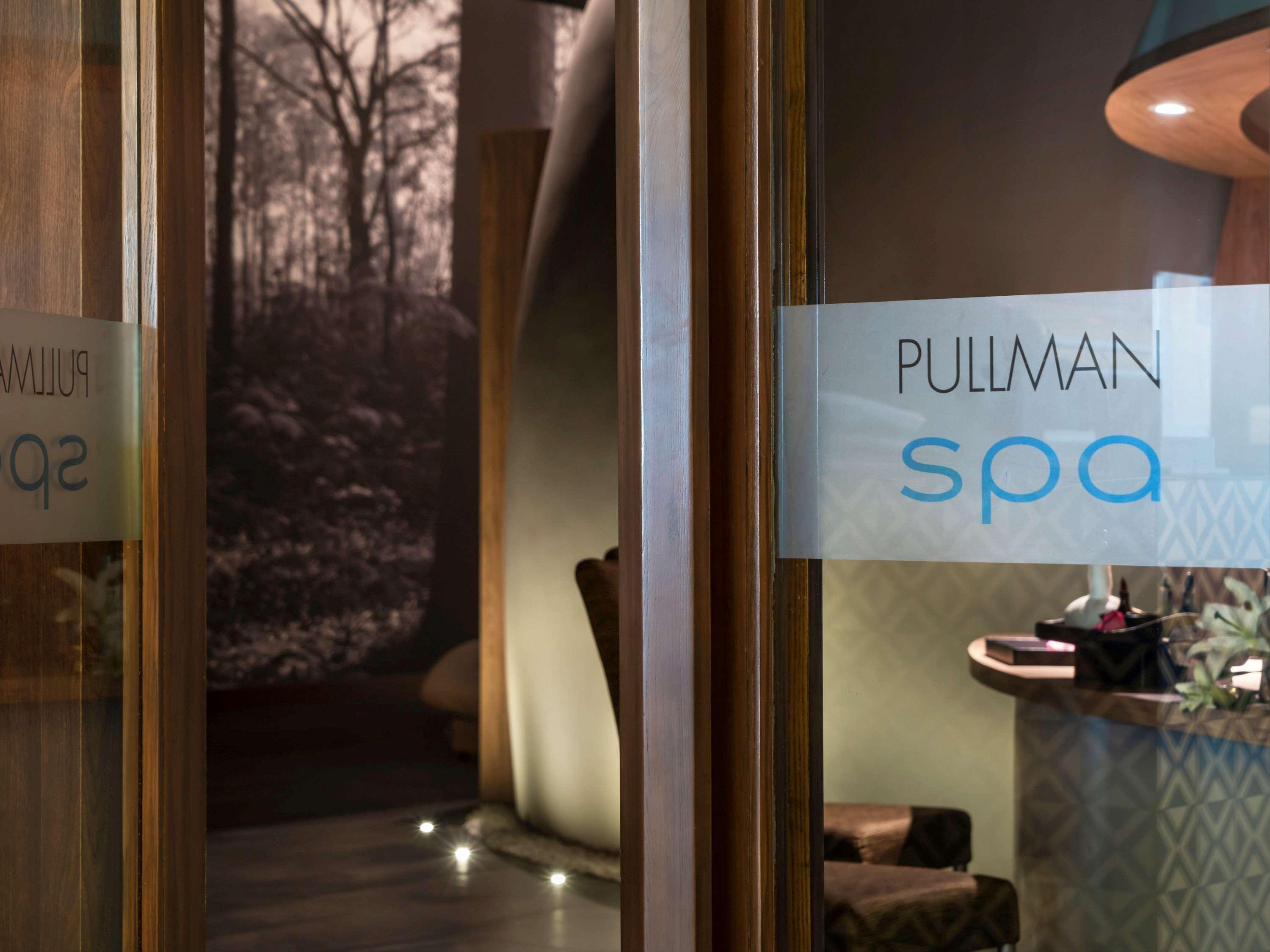 Hotel Pullman Yangon Centrepoint Exterior foto