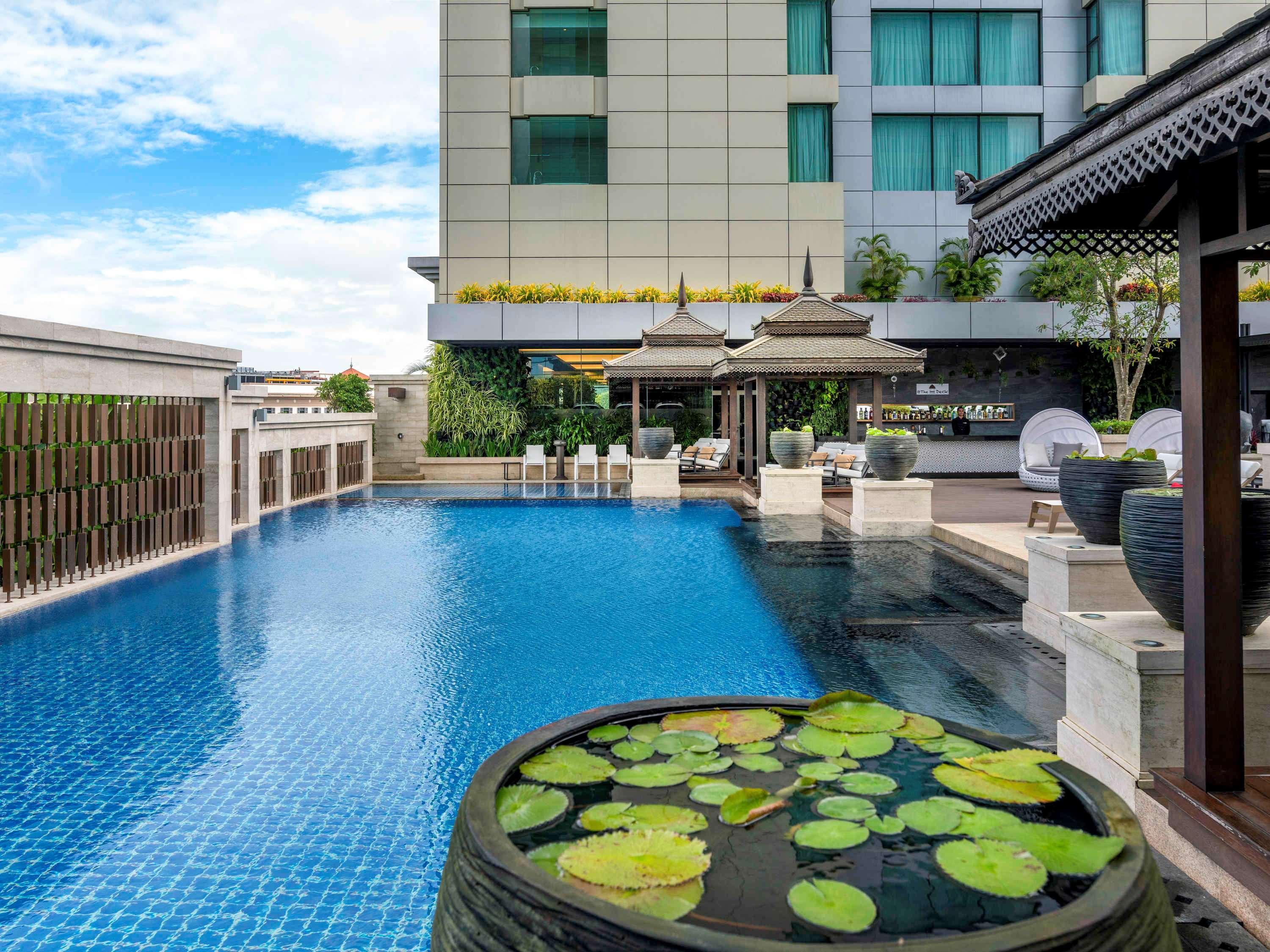 Hotel Pullman Yangon Centrepoint Exterior foto