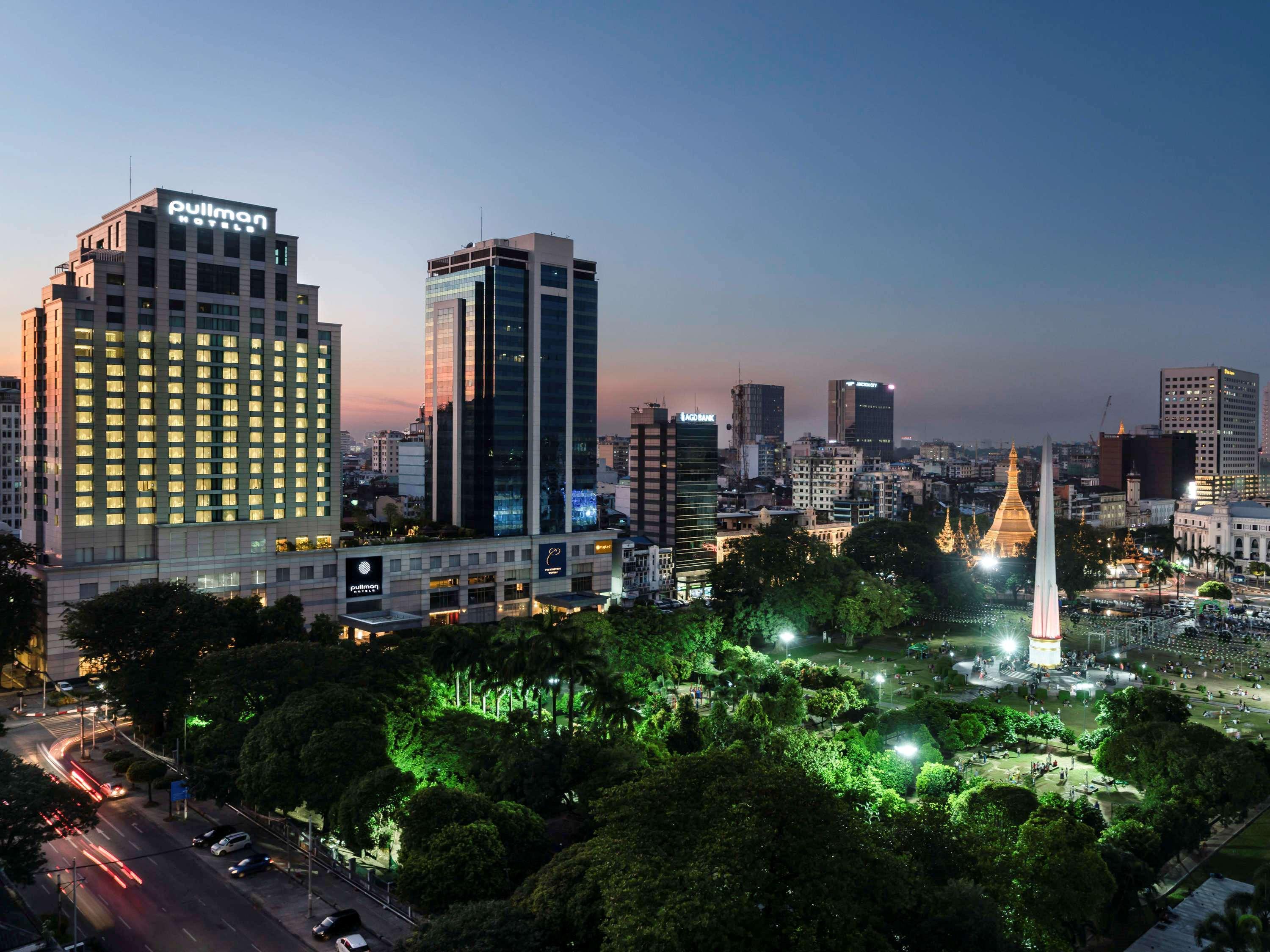 Hotel Pullman Yangon Centrepoint Exterior foto
