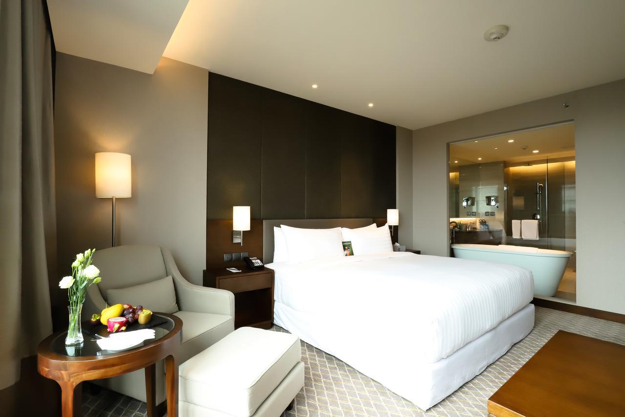 Hotel Pullman Yangon Centrepoint Exterior foto