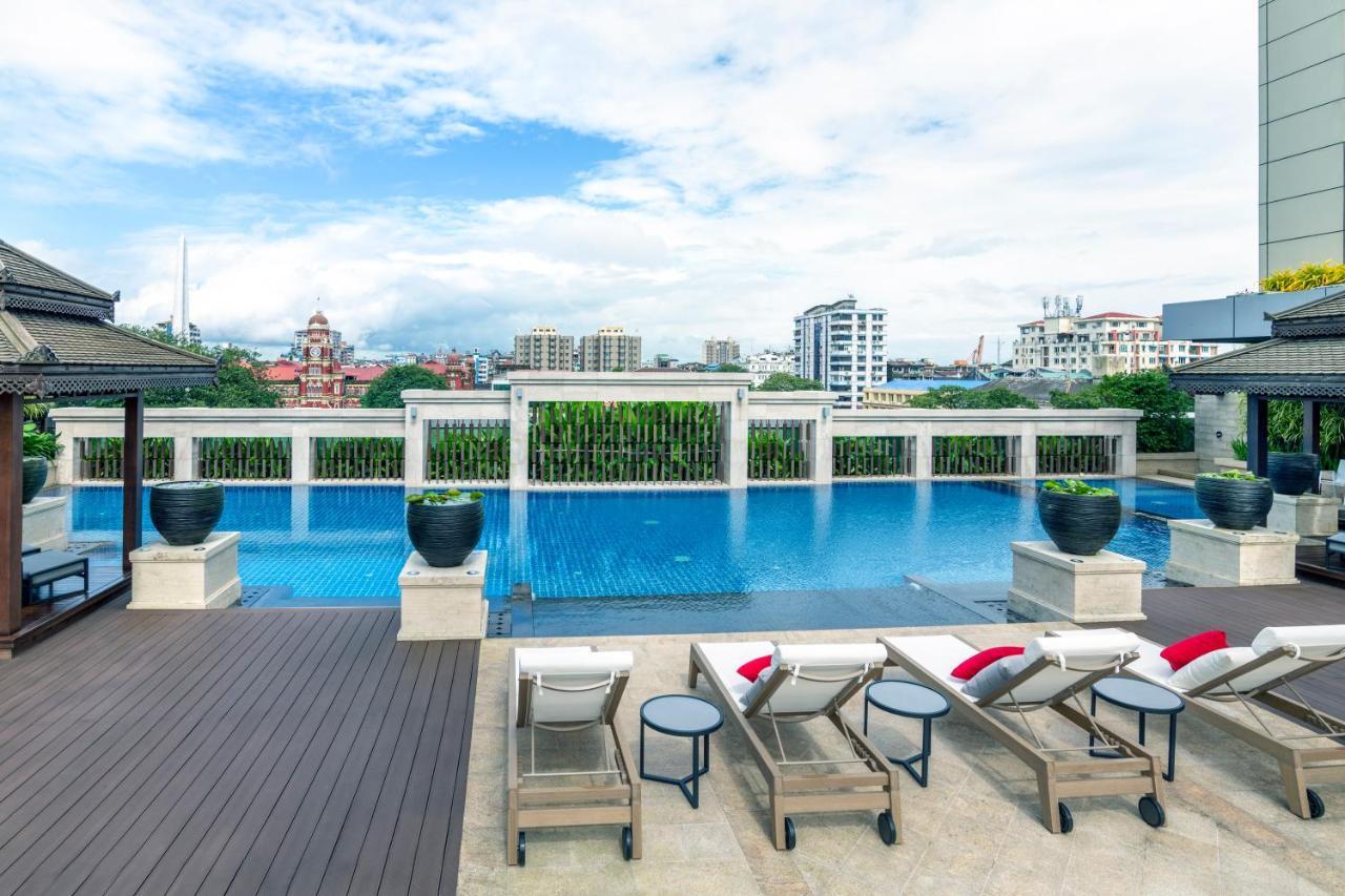 Hotel Pullman Yangon Centrepoint Exterior foto